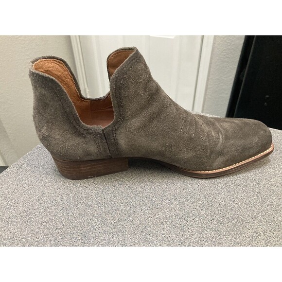 Zodiac Women's Boot Bootie Grey Suede Size  9.5  M  Western Toe - Picture 15 of 16